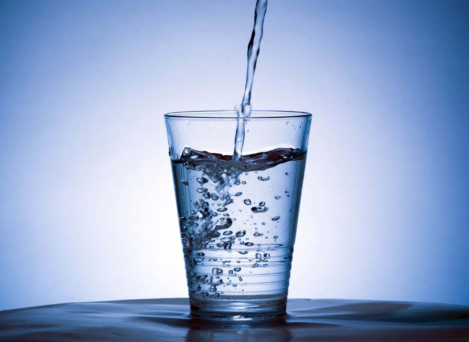 آب آشامیدنی زنجان توسط ۶ آزمایشگاه تخصصی مورد پایش قرار می گیرد
