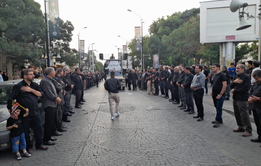 حرکت دسته عزاداری رزمندگان اسلام در زنجان