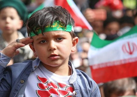 حضور با شکوه دانش‌آموزان دهه نودی‌ها و هشتادی‌ها در محفل جمع‌خوانی قرآن کریم