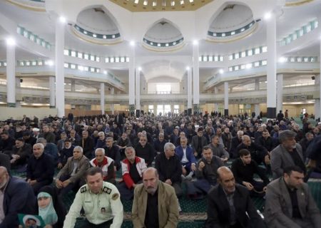 «وحدت» و «تبعیت از ولایت» پادزهر جنگ اقتصادی دشمن است