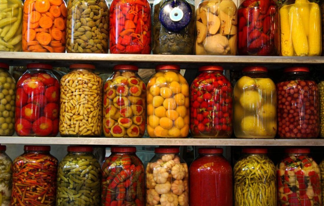 مصرف بالای ترشیجات خطر ابتلا به سرطان معده را افزایش میدهد