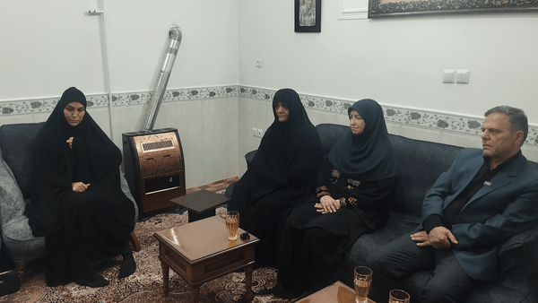 ایستادگی و صبوری خانواده‌های شهدا، الگویی برای همه آحاد جامعه است