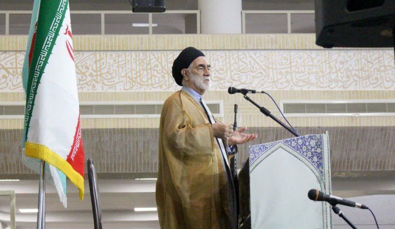 «هیهات من الذله» راهبرد خللناپذیر ملت ایران در برابر استکبار است