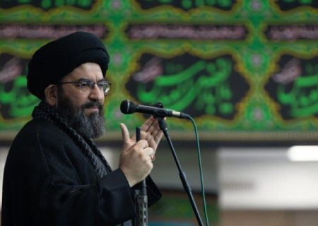 نماز جمعه دژ تسخیرناپذیر صیانت از ارزش‌های انقلاب است