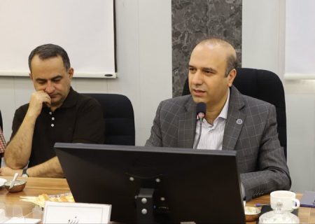 رویکرد اتاق بازرگانی بر حرکت جمعی و مشارکت فعالان اقتصادی است