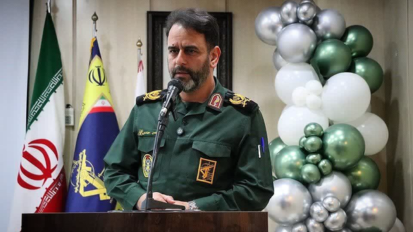 پرستاران در سنگر خدمترسانی، همپای رزمندگان جانفشانی میکنند